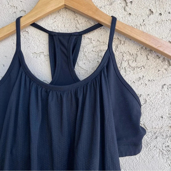 Lululemon Women's Black No Limits Built In Sports Bra Open Sides Tank Top Size 6 - Picture 9 of 11